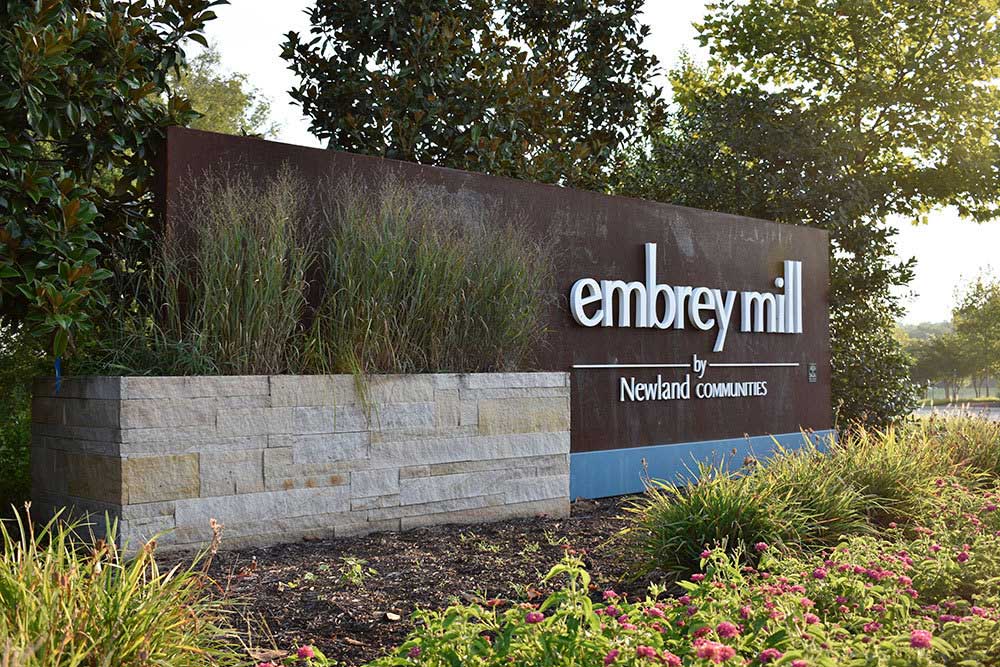 Embrey-Mills-community-entrance-monument